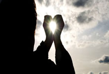 竞技宝：曼晚为曼联评分：B费、德利赫特8分最高，林德洛夫5分最低.